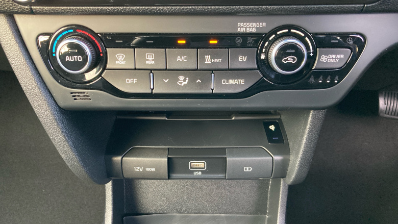 Kia E-Niro 150kW 3 64kWh 5dr Auto Electric Estate